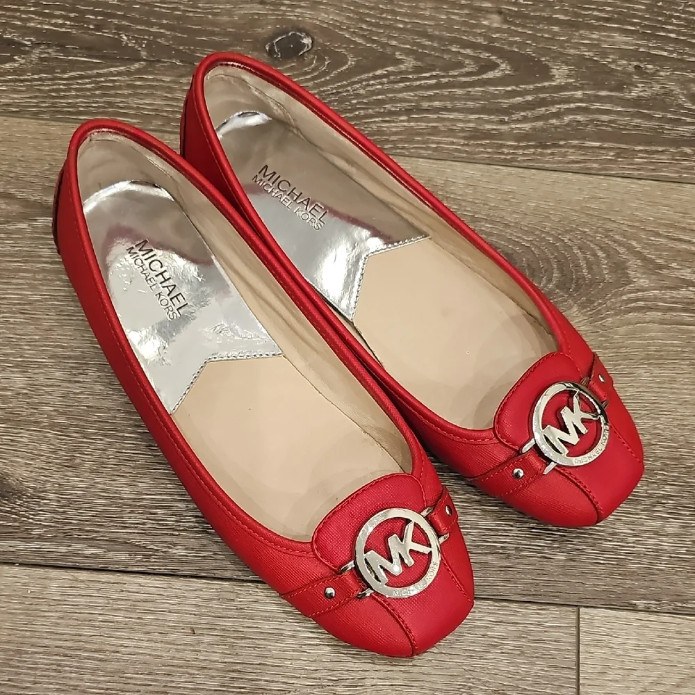 MICHAEL KORS Gorgeous Red Saffiano Leather Flats